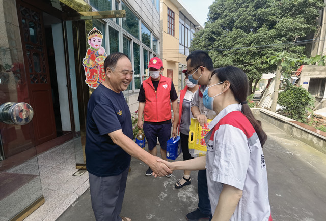 共庆建军节 | 情系老兵送关怀，走访慰问暖人心